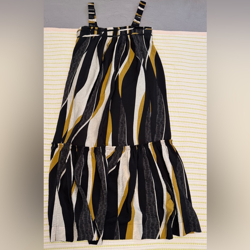 Anthropologie Black and Yellow/Gold Abstract Pattern